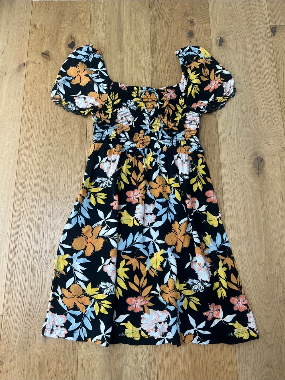 Roxy women’s / juniors dress size xs, excellent